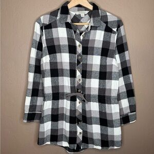 Gander Mountain Guide Series Black & White Plaid Button-Up Shirt Women's Small